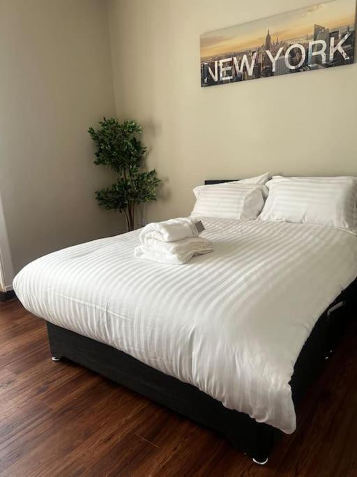 One Bedroom In Gorgie With New Heating System Edimburgo